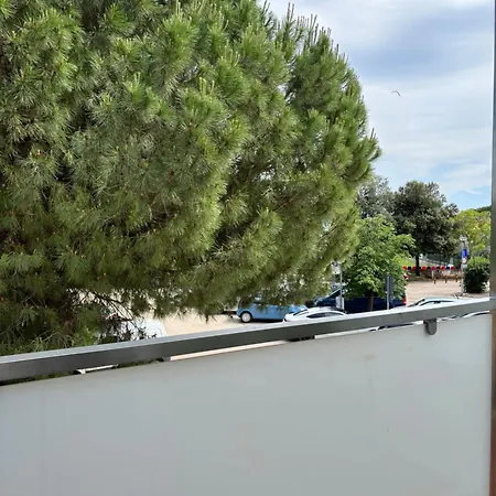 Oda ve Kahvaltı Laco