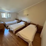 Bed and Breakfast Laco Rooms