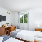 Laco Rooms