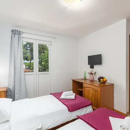 Laco De Pelagius Novigrad Istria