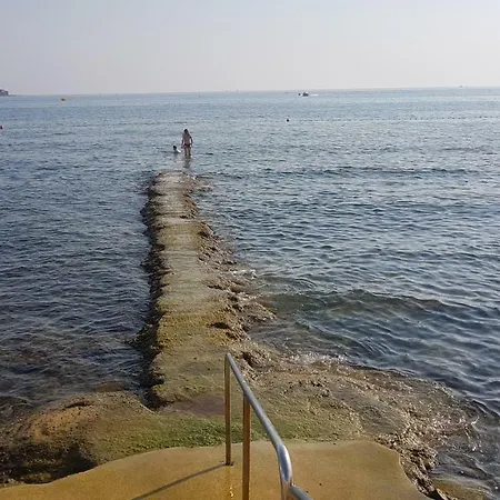 Laco Couette-café Novigrad Istria