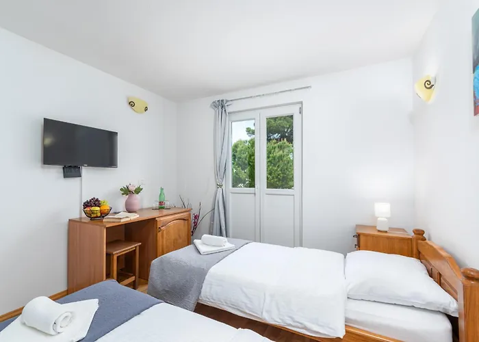 Laco Rooms